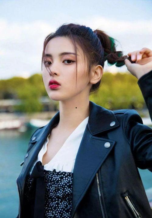 爱豆吃瓜娱乐酱许凯,从爱豆到吃瓜娱乐酱的华丽转身